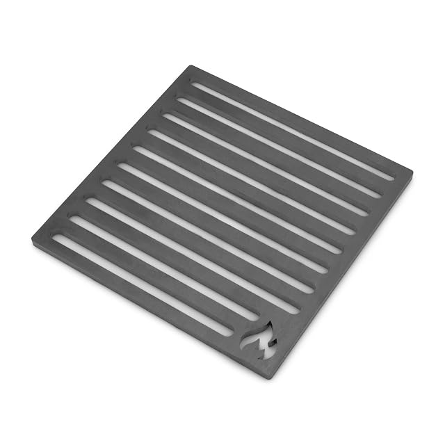 Grille de poêle carrée découpée dans une seule tôle d’acier de 8 millimètres, 22 sur 22 centimètres